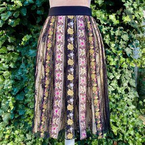 ALICE+OLIVIA Birdie Embroidered Pleated Skirt